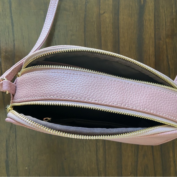 Gorgeous Matt and Nat vegan crossbody bag in light pink - Picture 4 of 4